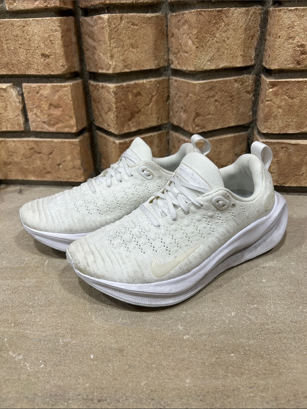 Nike React Infinity Run Flyknit 4 Women’s 7 Wide FN0880-101 White Running Shoes